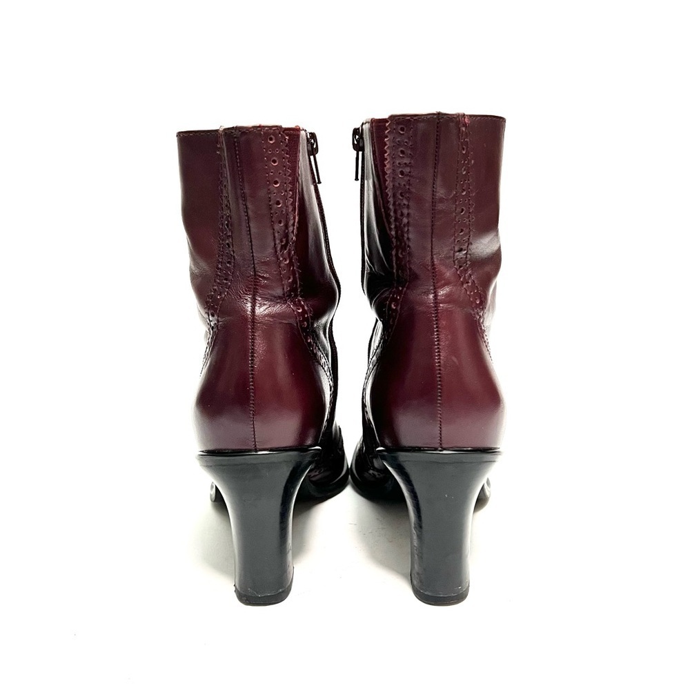 Vintage 1990s oxblood leather brogue wingtip zip up heeled ankle boots - Picture 8 of 9